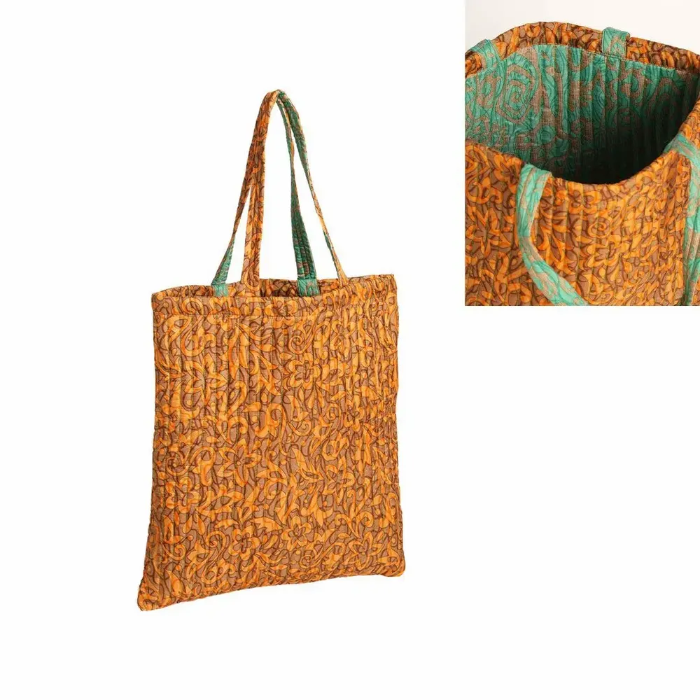 Sacs et cabas - Des sacs à provisions fabriqués à la main et recyclés à partir de sari - I WAS A SARI