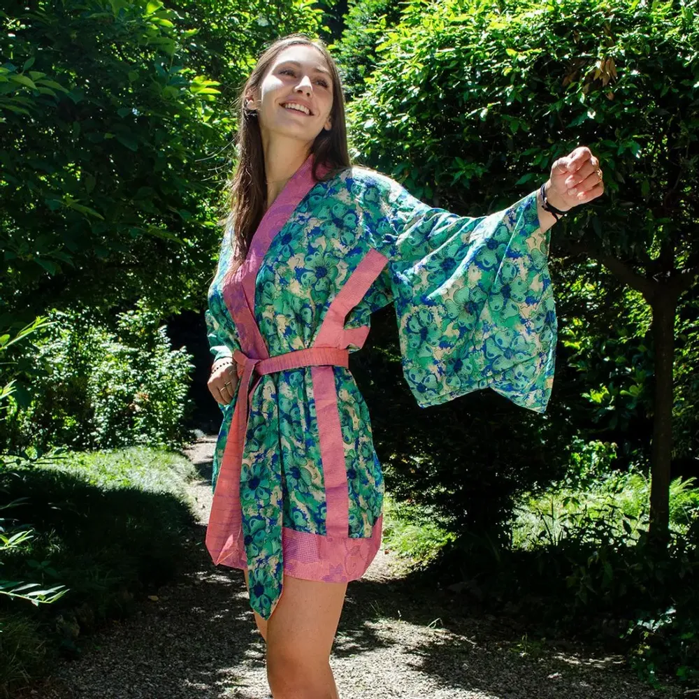 Prêt-à-porter - Kimonos fabriqués à la main à partir de saris d'occasion - I WAS A SARI