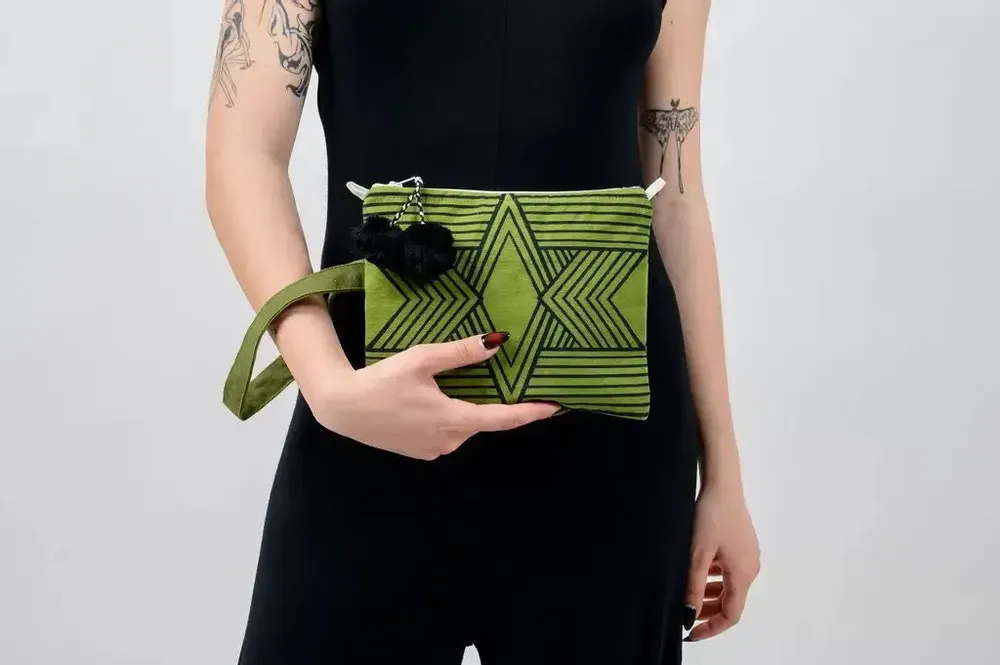 Bags and totes - Kinetic Path Pouch Bag - KORES ACCESSORIES