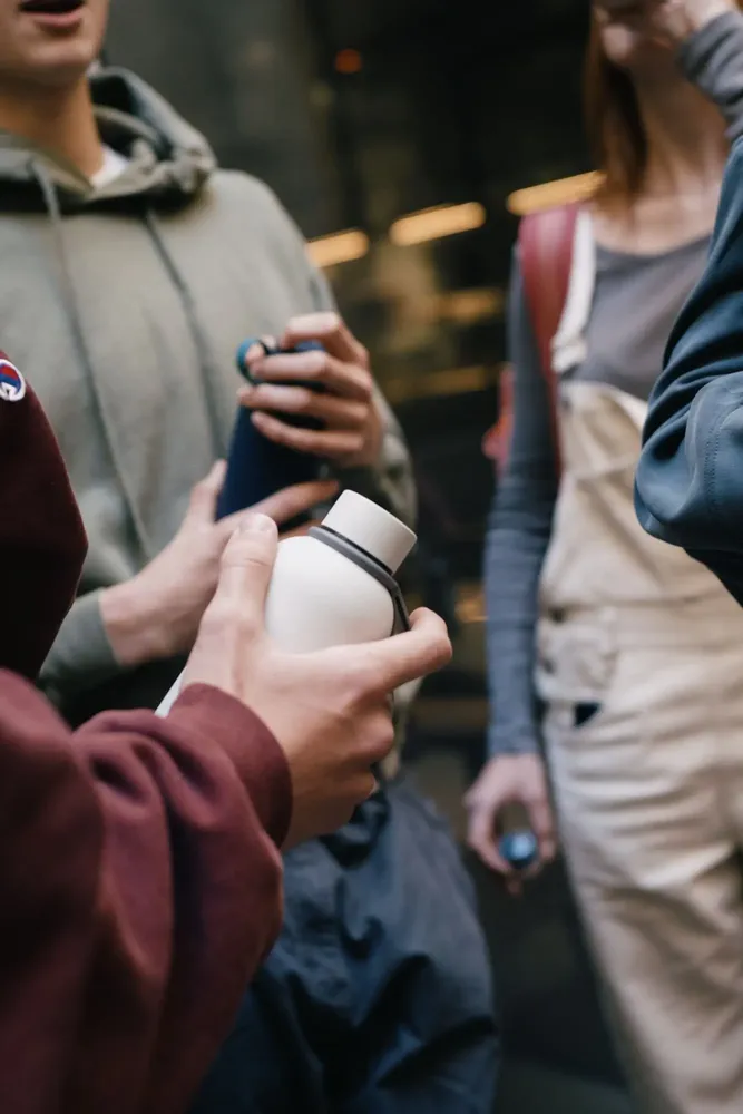 Carafes - Anse bouteille isotherme - Smoke - EKOBO