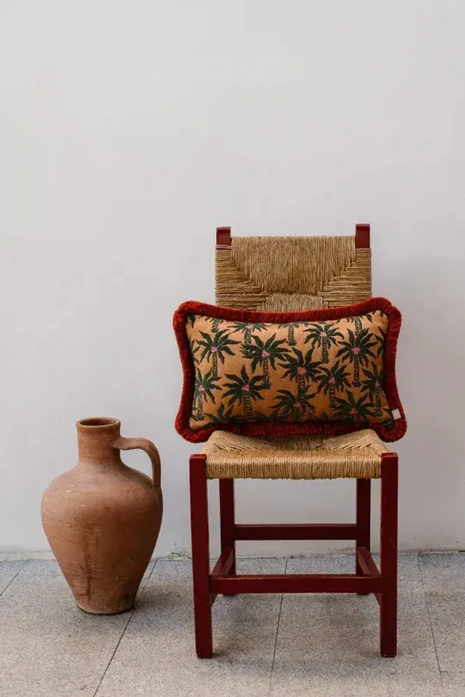 Tissus pour extérieurs - Coussin Laura Mousse & Caramel - PALAIS SUSTAINABLE LUXURY