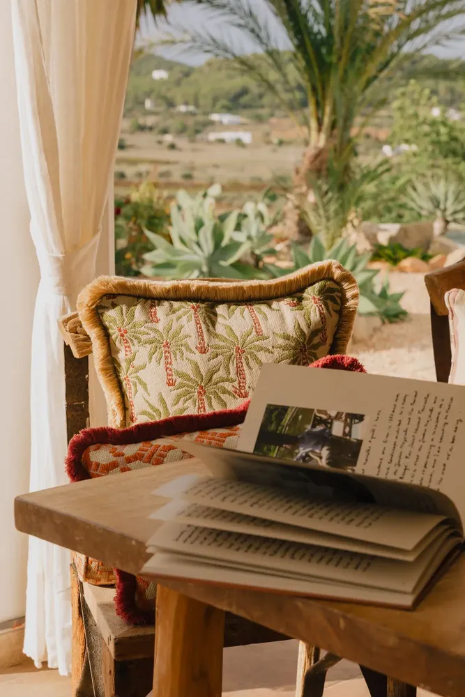 Tissus pour extérieurs - Coussin Laura Olive & Épices - PALAIS SUSTAINABLE LUXURY