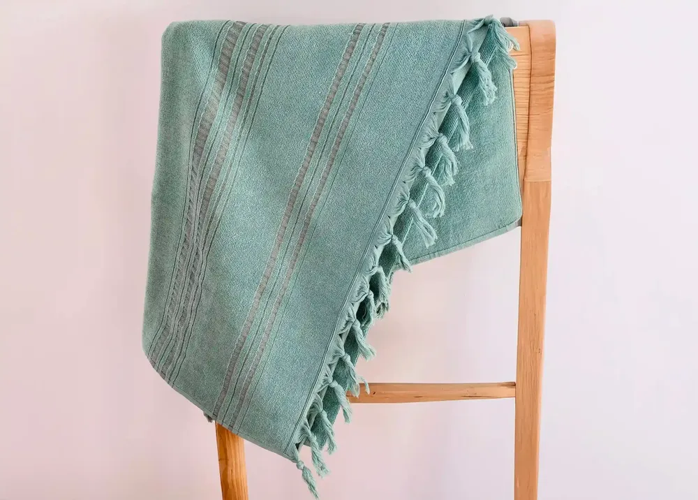 Serviettes de bain - FOUTA EN COTON BIOLOGIQUE - COLLECTION DOLCE - COULEUR JADE - KARAWAN AUTHENTIC