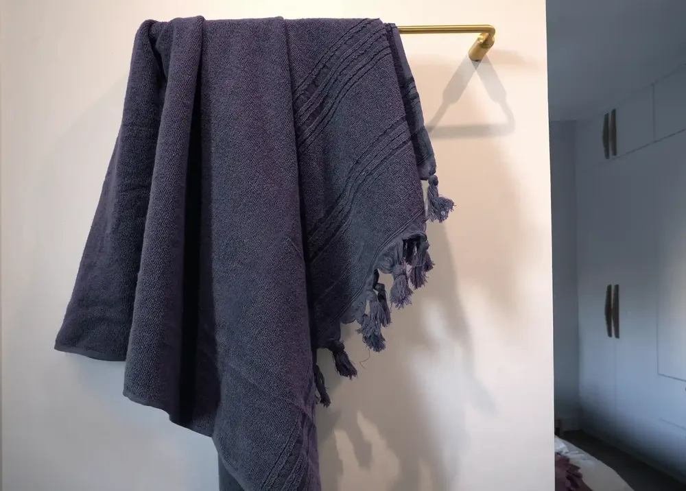 Serviettes de bain - FOUTA EN COTON BIOLOGIQUE - COLLECTION DOLCE - COULEUR ONYX - KARAWAN AUTHENTIC