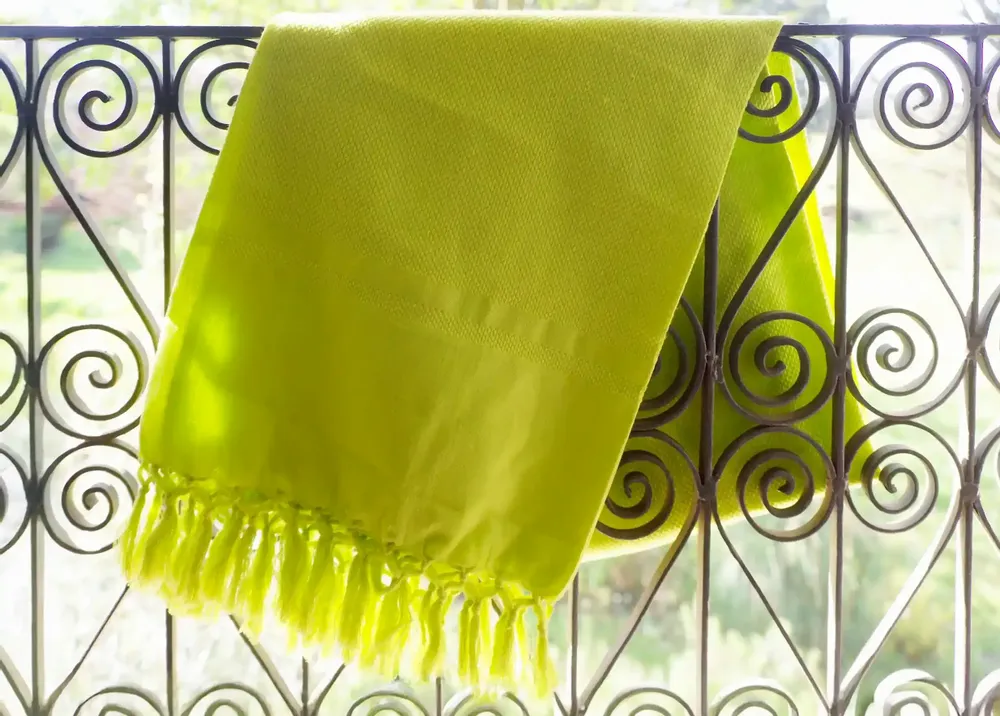 Serviettes de bain - FOUTA EN COTON BIOLOGIQUE - couleur BASILIC - KARAWAN AUTHENTIC