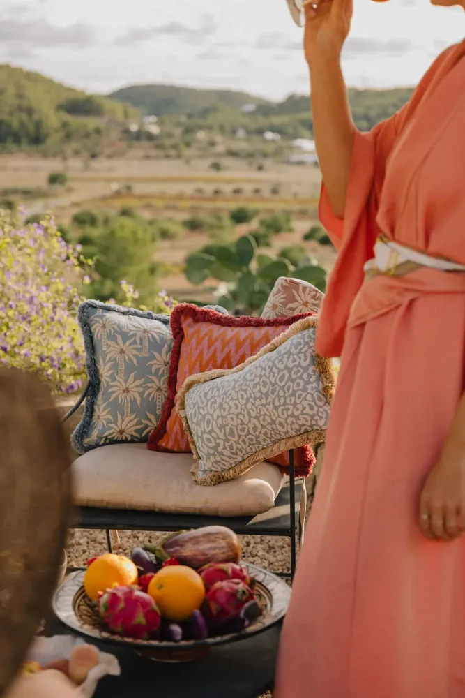 Tissus pour extérieurs - Coussin Réversible Jackie Rose & Écru x Rosita Orange & Rose - PALAIS SUSTAINABLE LUXURY