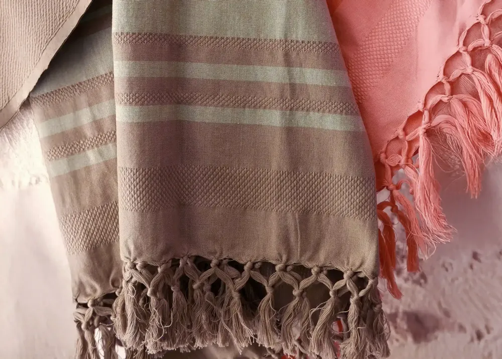 Serviettes de bain - FOUTA TISSÉE EN COTON BIOLOGIQUE - COLLECTION GARDEN - COULEUR EARTH - KARAWAN AUTHENTIC