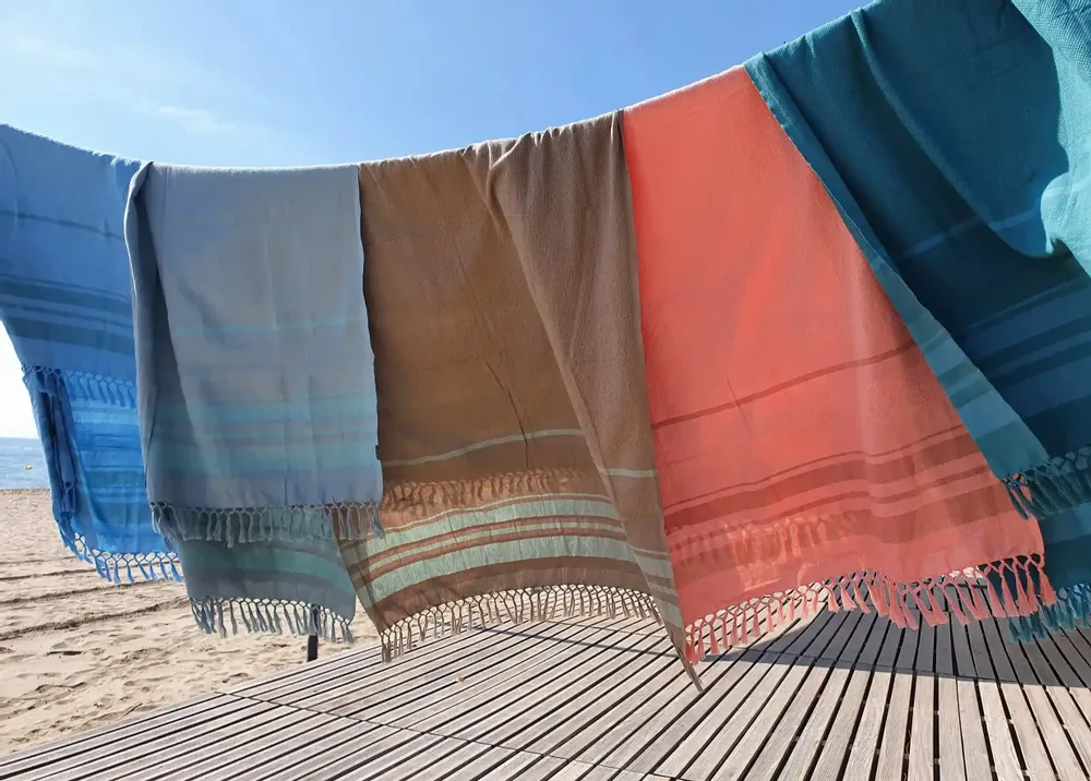 Serviettes de bain - FOUTA TISSÉE EN COTON BIOLOGIQUE - COLLECTION GARDEN - COULEUR EARTH - KARAWAN AUTHENTIC