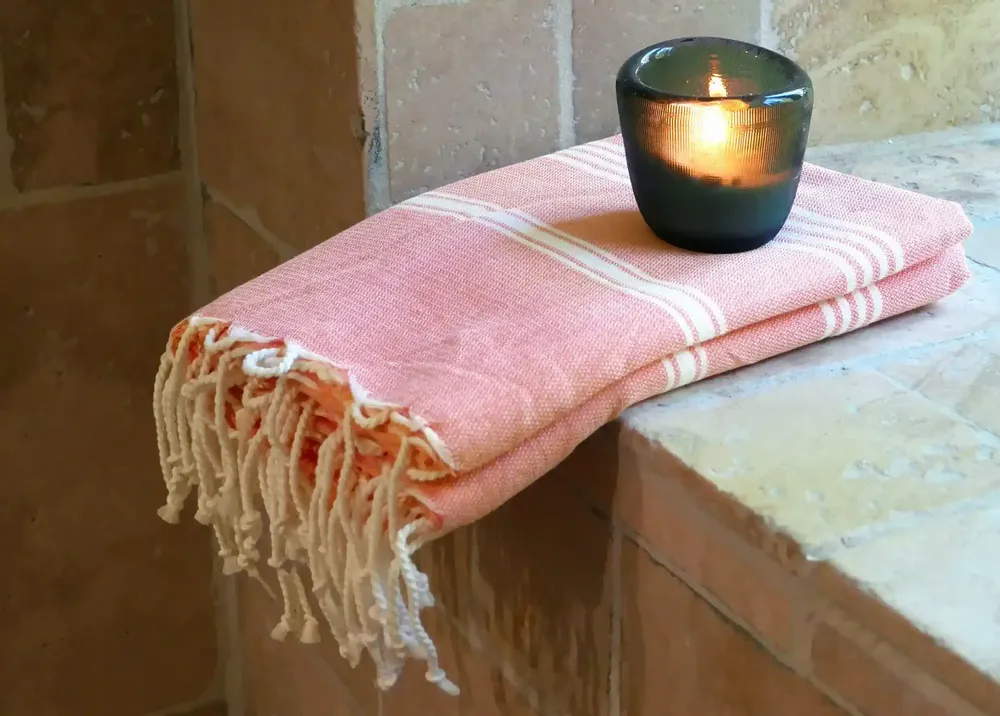 Bath towels - ORGANIC COTTON TOWEL - HAMMAM COLLECTION - WHITE & CORAL COLOR - KARAWAN AUTHENTIC