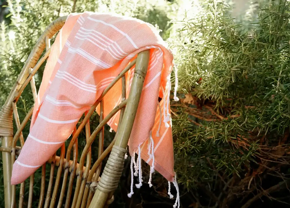 Bath towels - ORGANIC COTTON TOWEL - HAMMAM COLLECTION - WHITE & CORAL COLOR - KARAWAN AUTHENTIC