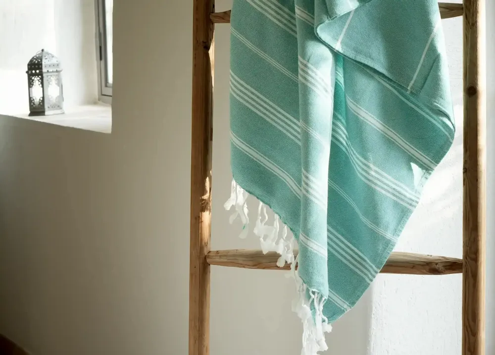 Bath towels - ORGANIC COTTON FOUTA - HAMMAM COLLECTION - WHITE & MINT COLOR - KARAWAN AUTHENTIC