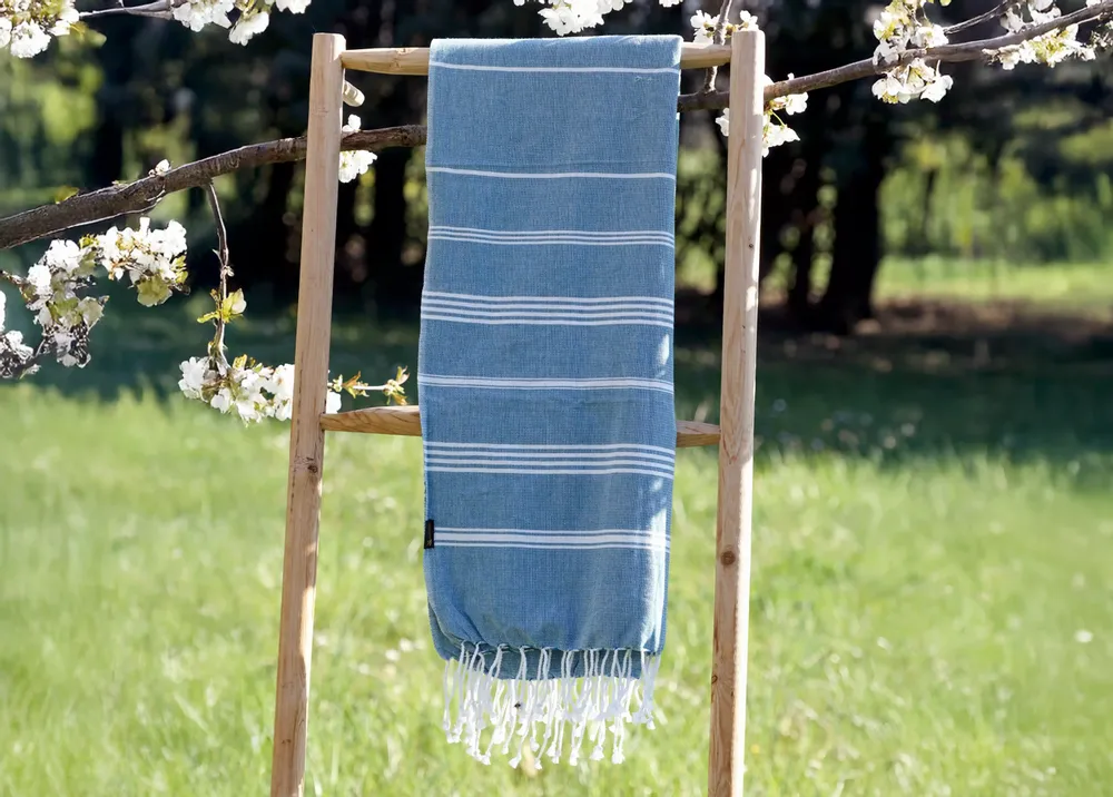 Bath towels - ORGANIC COTTON FOUTA - HAMMAM Collection - Color WHITE & OCEAN - KARAWAN AUTHENTIC