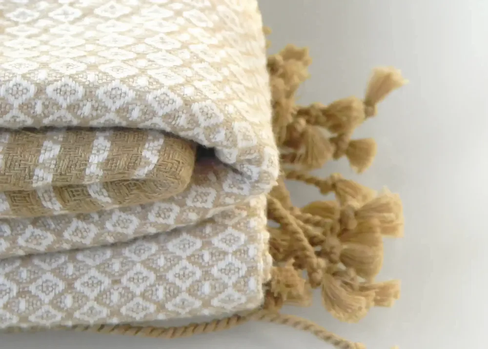 Serviettes de bain - FOUTA EN COTON BIOLOGIQUE - Collection SAND- Couleur SABLE & BLANC - KARAWAN AUTHENTIC