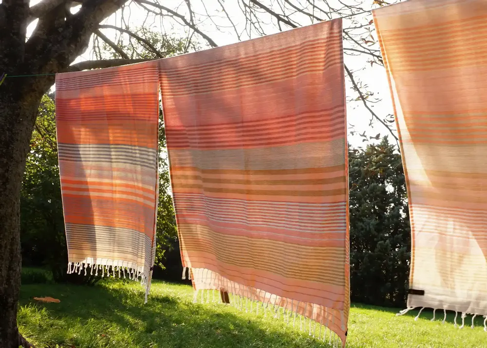 Serviettes de bain - FOUTA EN COTON BIOLOGIQUE - Collection SUD - Couleur INDIA GOLD - KARAWAN AUTHENTIC