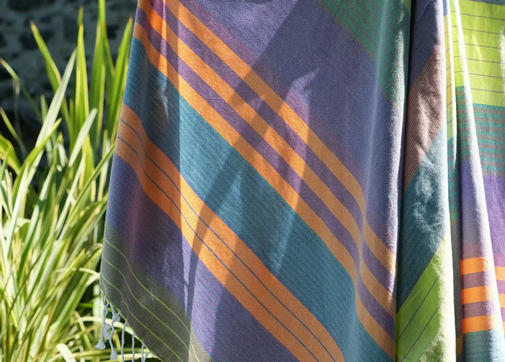 Serviettes de bain - FOUTA EN COTON BIOLOGIQUE - Collection SUD - Couleur PURPLE SUN - KARAWAN AUTHENTIC