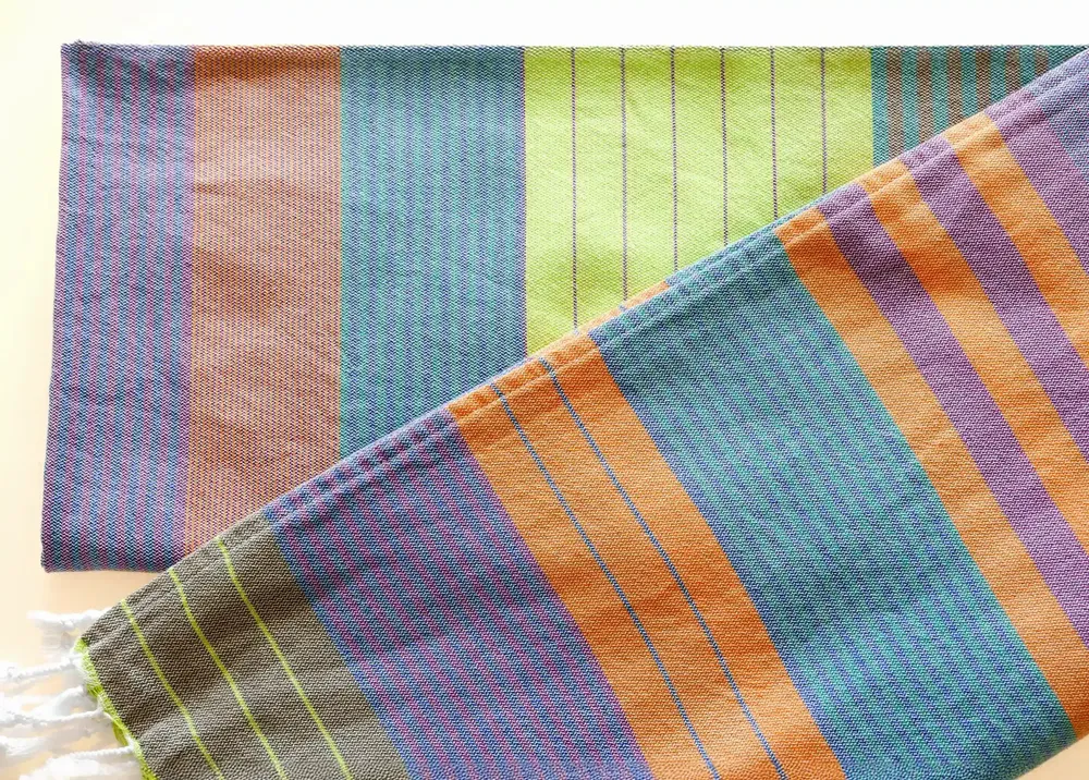 Serviettes de bain - FOUTA EN COTON BIOLOGIQUE - Collection SUD - Couleur PURPLE SUN - KARAWAN AUTHENTIC