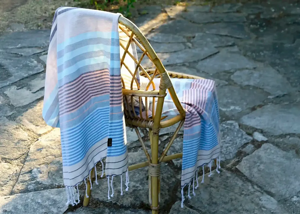 Bath towels - FOUTA WOVEN IN ORGANIC COTTON - SOUTH - COLOR WAVES - KARAWAN AUTHENTIC