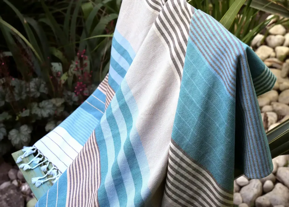Bath towels - FOUTA WOVEN IN ORGANIC COTTON - SOUTH - COLOR WAVES - KARAWAN AUTHENTIC