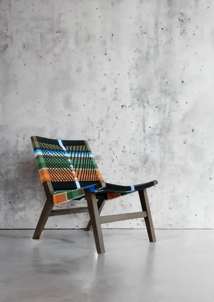 Lounge chairs for hospitalities & contracts - Nalago Lounge Chair Black & White - NA'LAGO