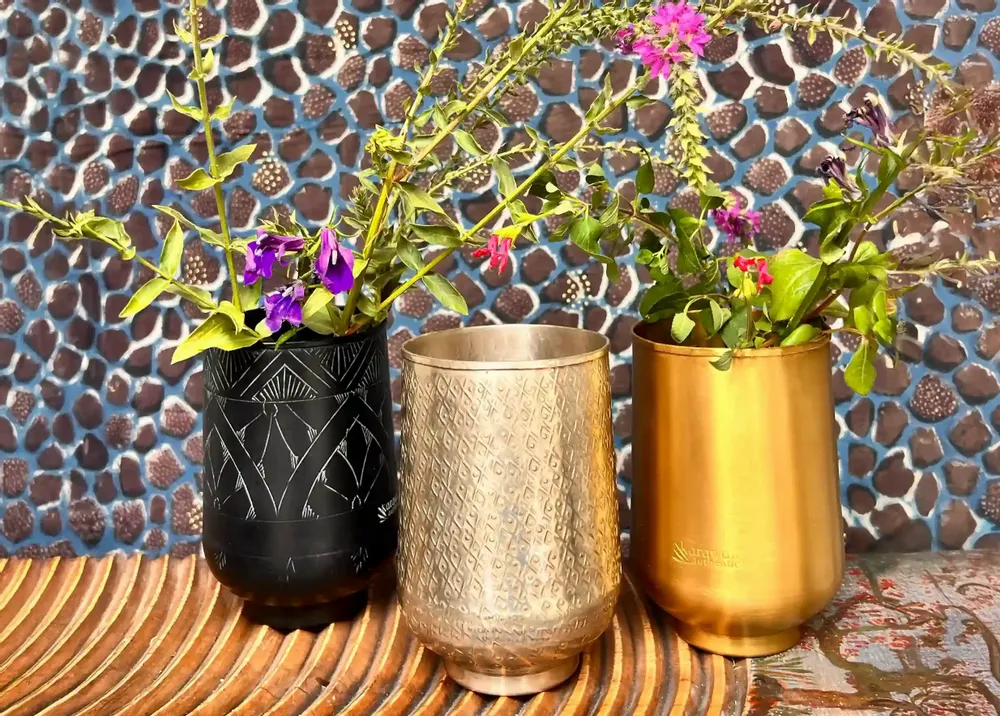 Decorative objects - ETCHED BLACK BRASS GLASS' ARABESK ' - KARAWAN AUTHENTIC