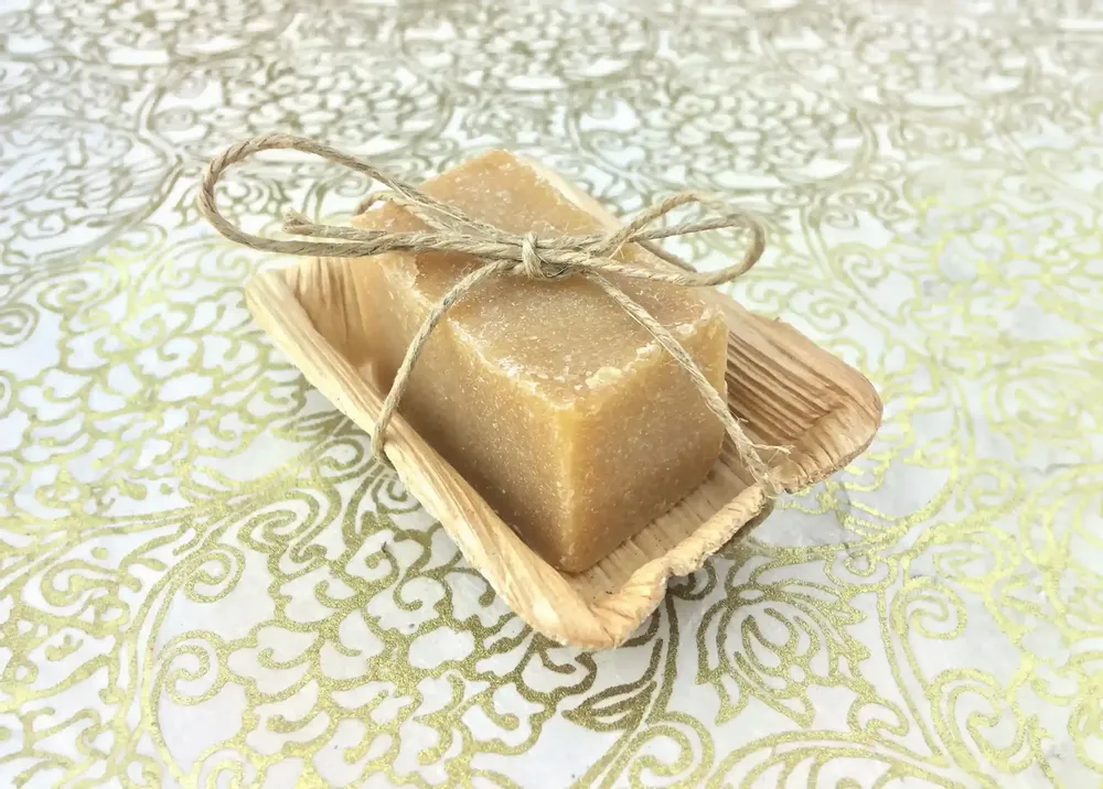 Savons - SAVON SOLIDE AYURVEDIQUE - CURCUMA - PETIT FORMAT - KARAWAN AUTHENTIC