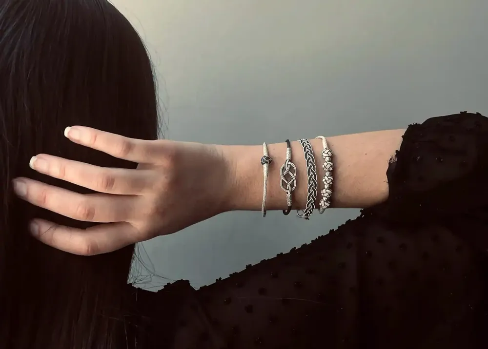 Bracelets - BRACELET INFINI - ARGENT ET ARGENT OXYDÉ - FAIT MAIN - HOMME&FEMME - KARAWAN AUTHENTIC