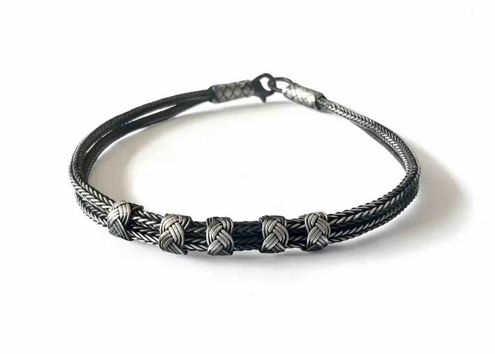 Bracelets - BRAID BRACELET - SILVER - HANDMADE - MEN&WOMEN Offered in 2 sizes 18cm and 20cm. - KARAWAN AUTHENTIC