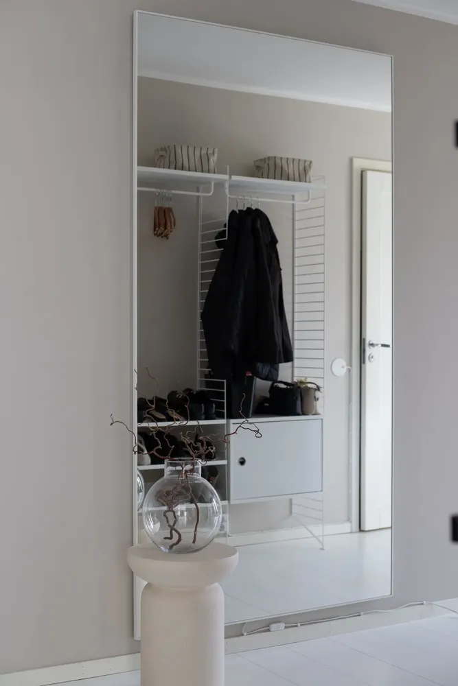 Miroirs - Très grand miroir pleine longueur avec cadre blanc (110 x 210 cm) - SCANDINAVIAN GLASSFACTORY