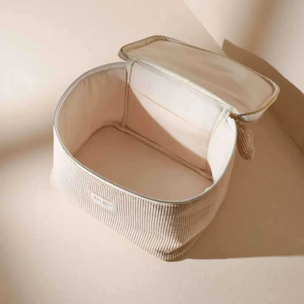Beauty products - Our sand-coloured corduroy vanity case offers generous space for your - BACHCA