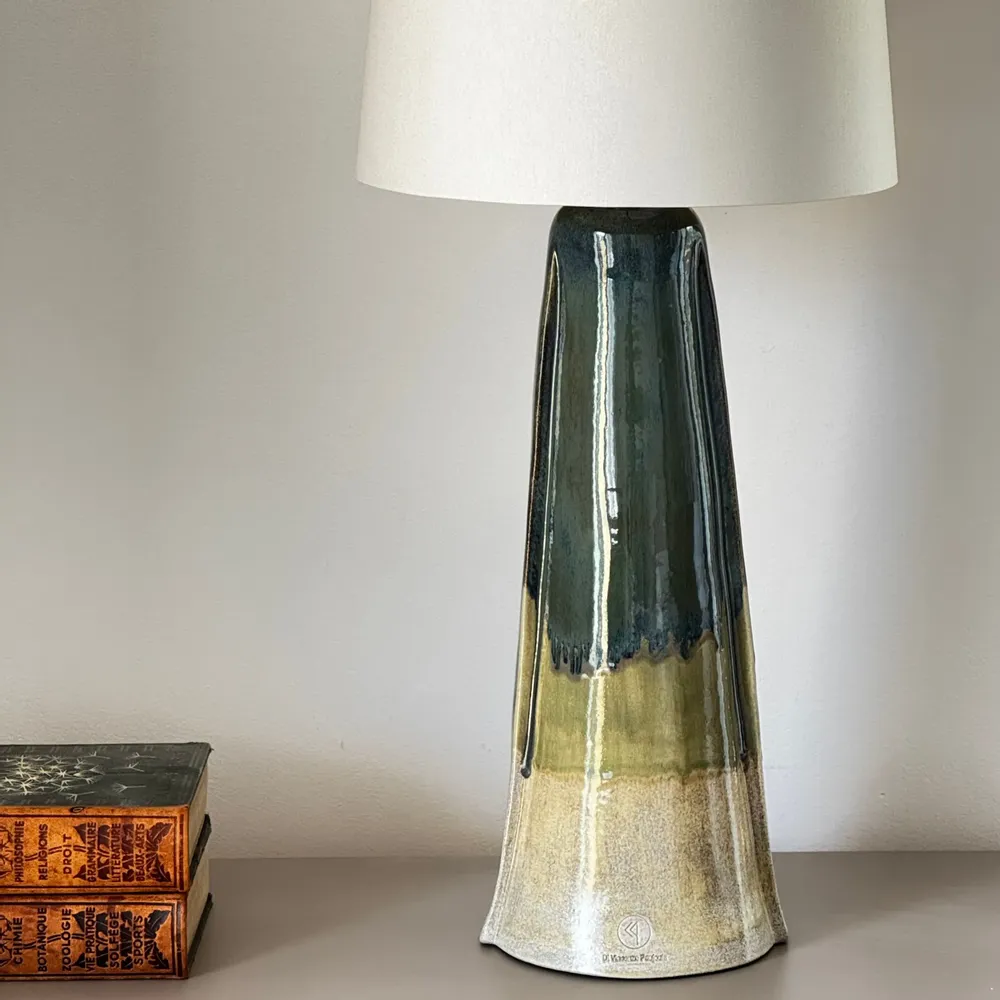 Céramique - Lampe à poser sculpturale conique - FUOCO BLU collection - DI VINCENZO POUJOULA