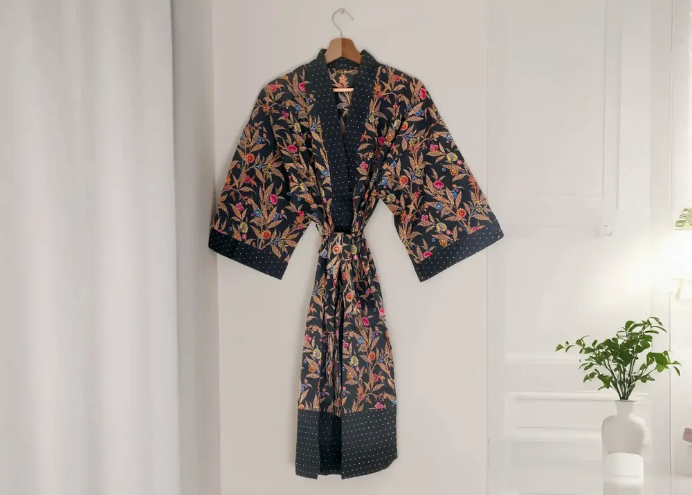 Apparel - BLACK FLOWER KIMONO - KARAWAN AUTHENTIC