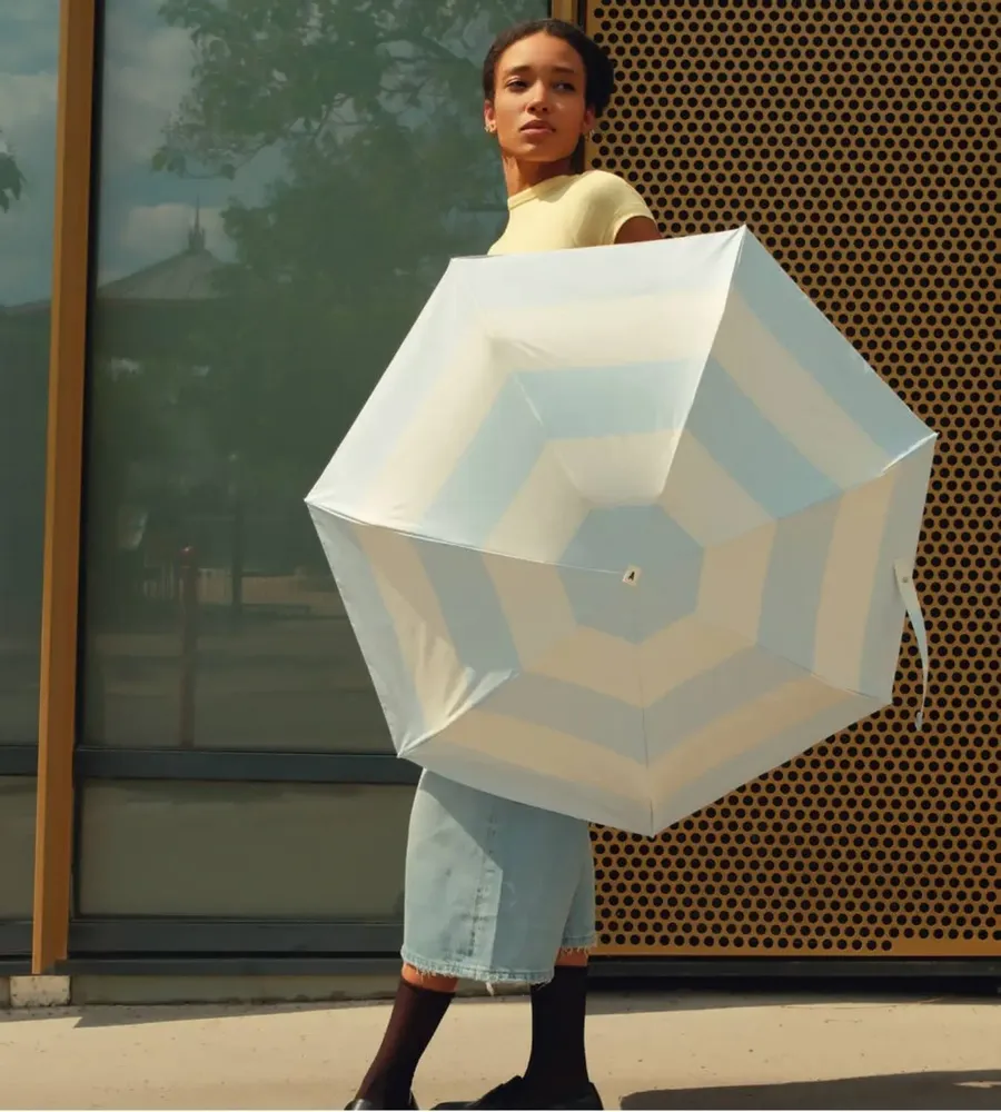 Cosmétiques - Mini parapluie-ombrelle anti-UV – Rayures Bleu Perle - Orionis - ANATOLE