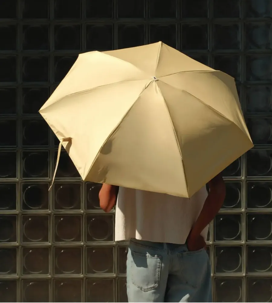 Cosmétiques - Mini parapluie-ombrelle anti-UV double protection – Jaune Lin – LUMEN - ANATOLE