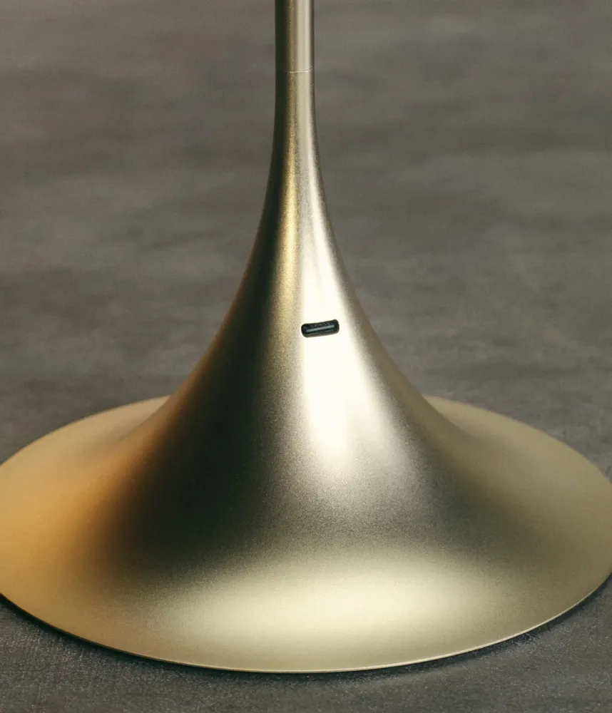 Desk lamps - Ovo Desk Lamp Silver - LUMIO