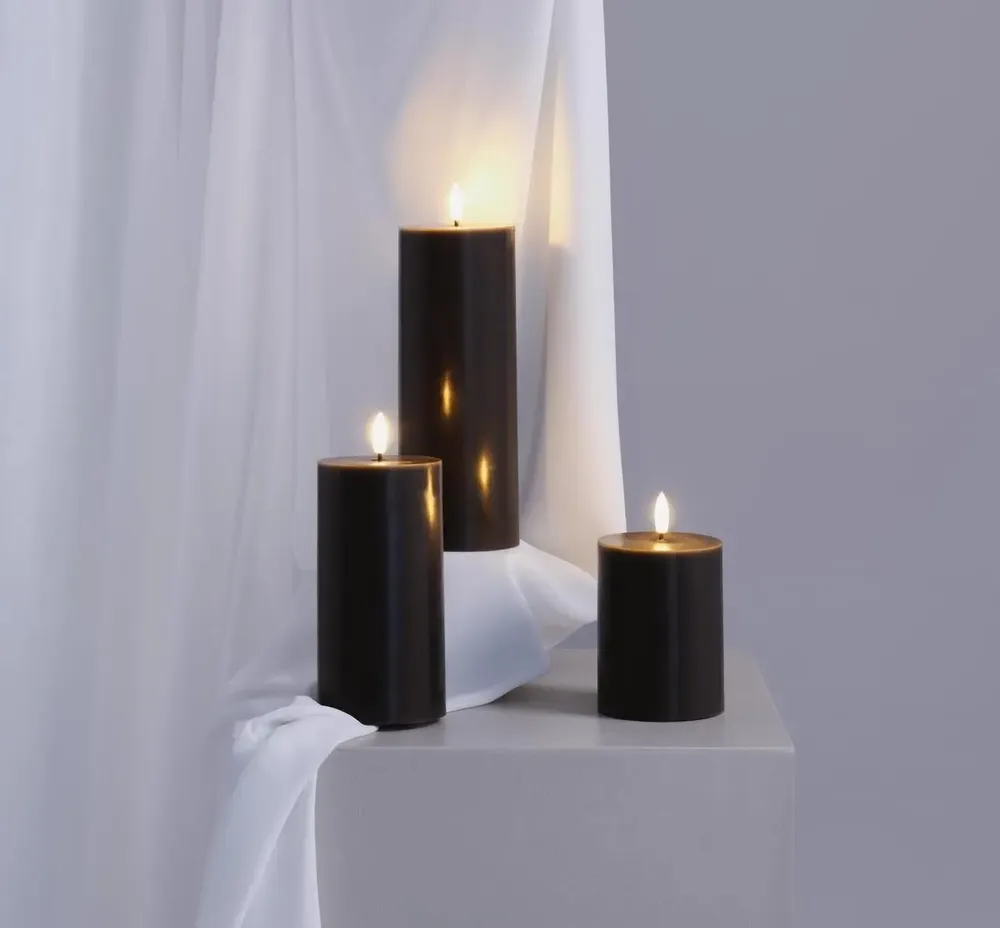 LED modules - Seasonal Colours Pillar Candles Silk - MOODS & MORE