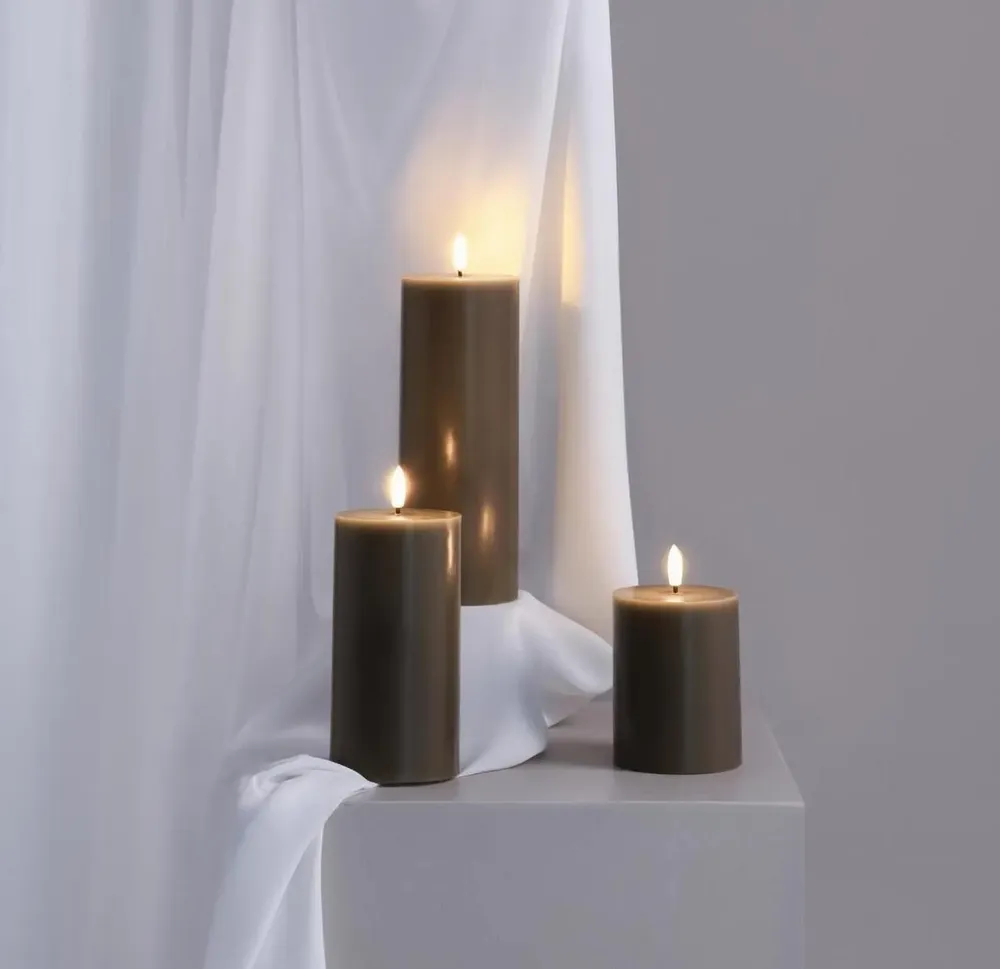 LED modules - Seasonal Colours Pillar Candles Silk - MOODS & MORE