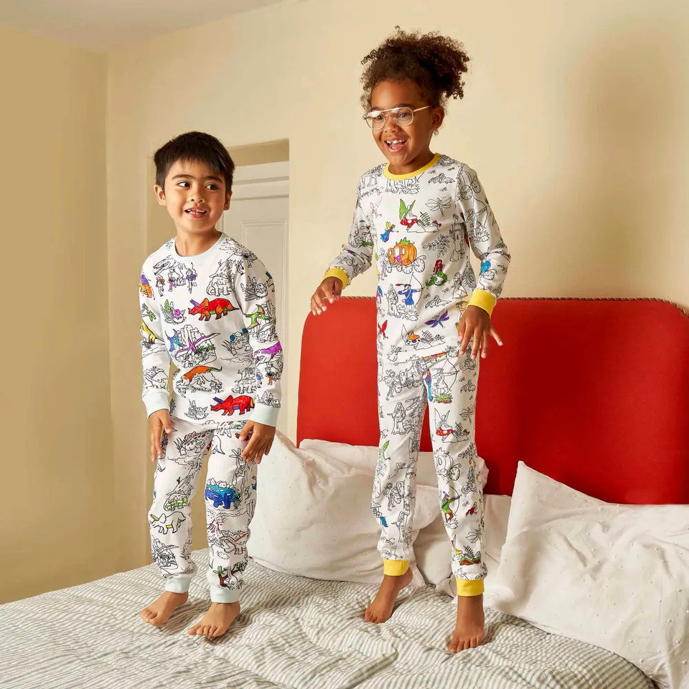 Loisirs créatifs pour enfant - Pyjama à colorier contes de fées et légendes - EATSLEEPDOODLE