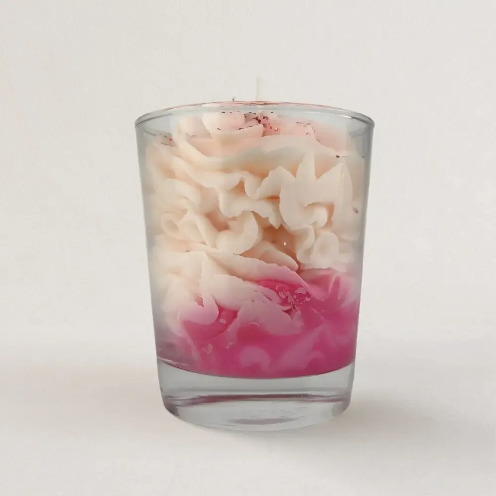 Gifts - Strawberry scented candle - 200ml - MURI CREATIONS