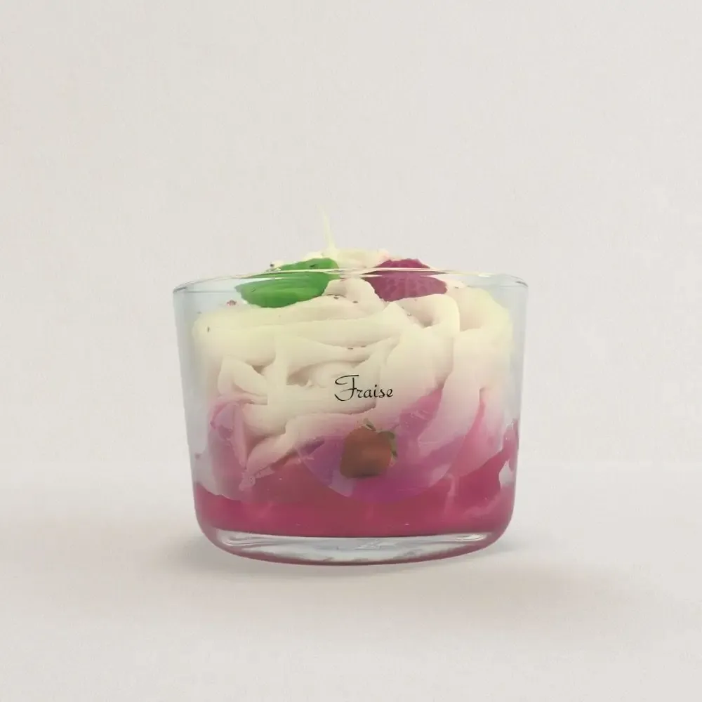 Gifts - Strawberry scented candle - 150 ml - MURI CREATIONS
