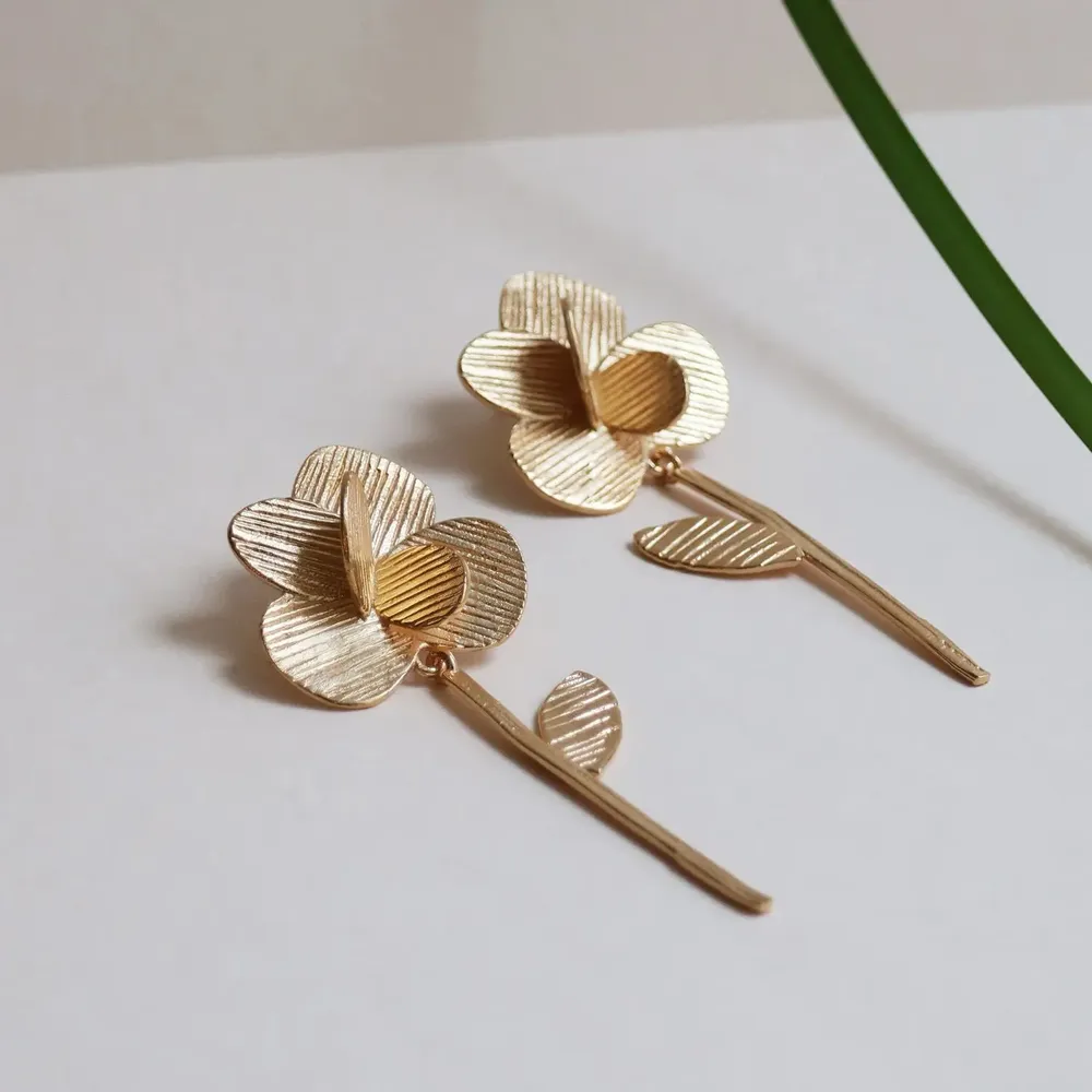Bijoux - BOUCLES D'OREILLES LONGUES ET DORÉES PAMPALONIA - JOIDART
