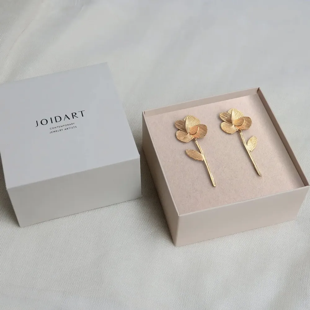 Bijoux - BOUCLES D'OREILLES LONGUES ET DORÉES PAMPALONIA - JOIDART