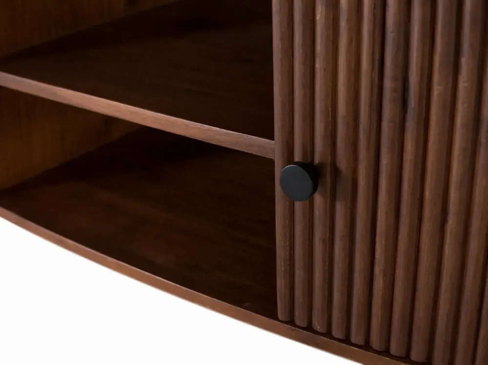 Buffets - Buffet avec 2 portes et 3 tiroirs en bois d'acacia et pieds en métal - GINER Y COLOMER