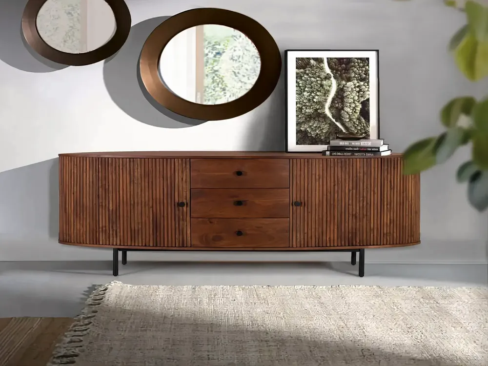 Buffets - Buffet avec 2 portes et 3 tiroirs en bois d'acacia et pieds en métal - GINER Y COLOMER