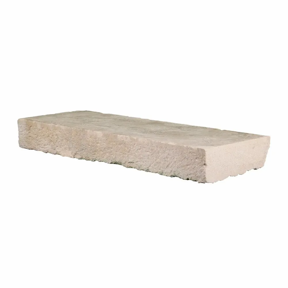 Cheminées - Dalle en pierre calcaire blanc cassé – Sobriété minérale Wabi-Sabi - MAISON LEON VAN DEN BOGAERT ANTIQUE FIREPLACES AND RECLAIMED DECORATIVE ELEMENTS