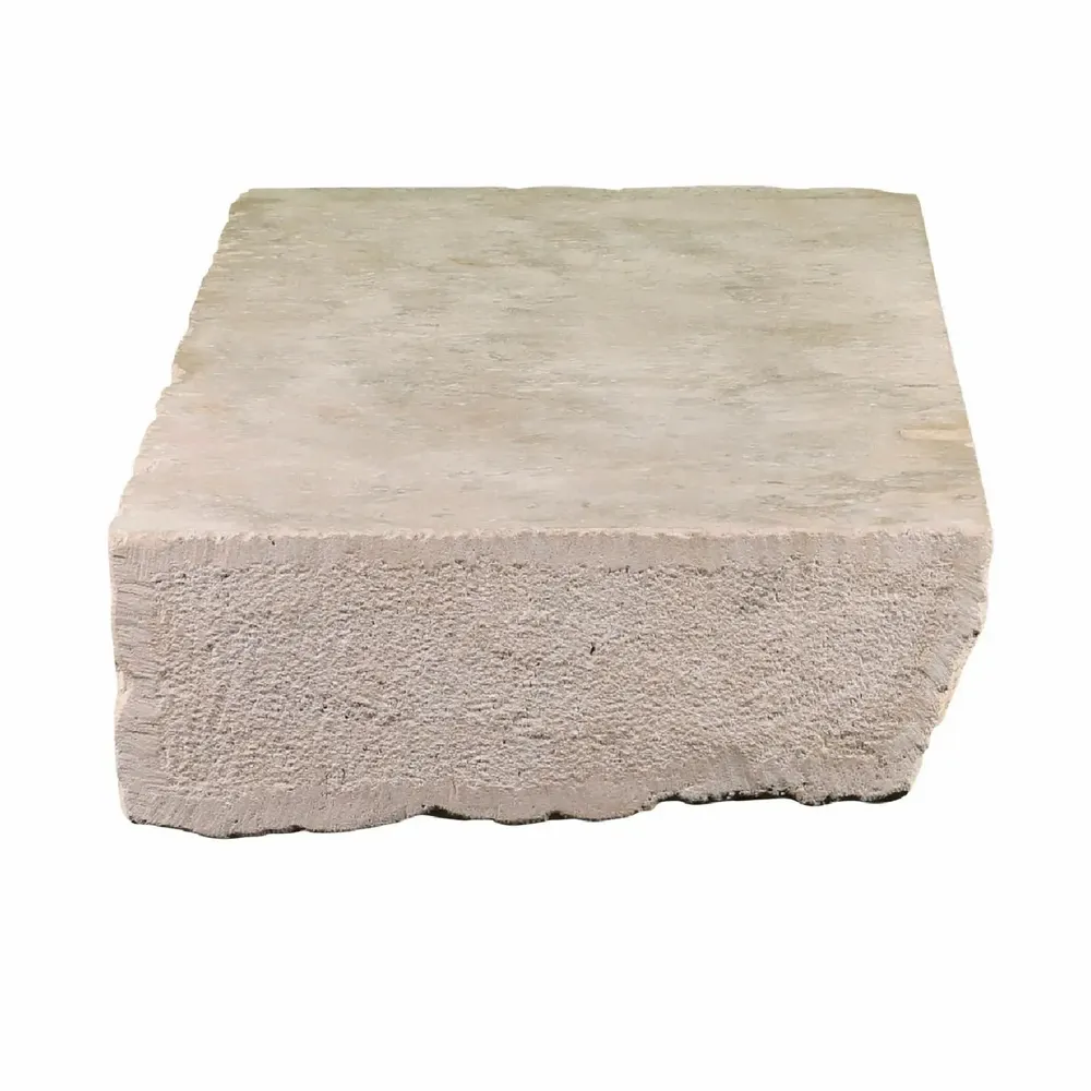 Cheminées - Dalle en pierre calcaire blanc cassé – Sobriété minérale Wabi-Sabi - MAISON LEON VAN DEN BOGAERT ANTIQUE FIREPLACES AND RECLAIMED DECORATIVE ELEMENTS