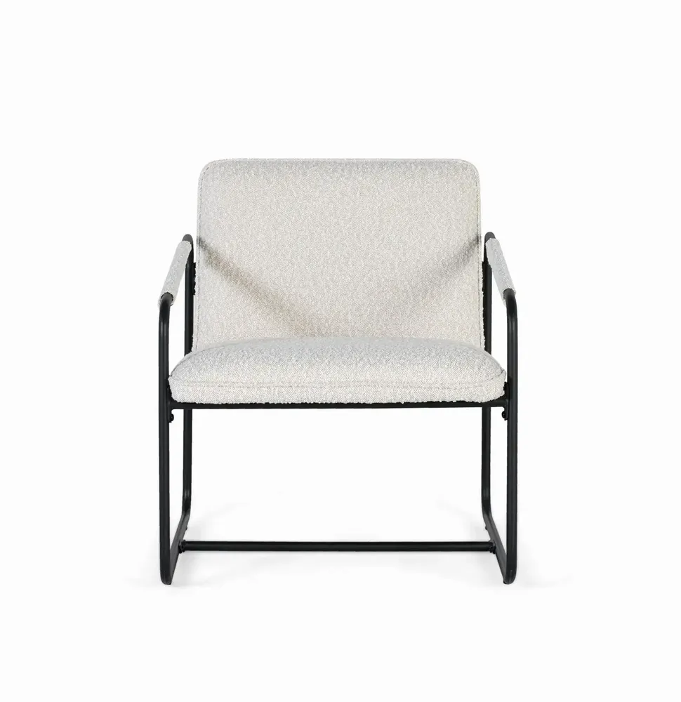 Armchairs - Set of 2 armchairs upholstered in beige and quilted fabric - GINER Y COLOMER