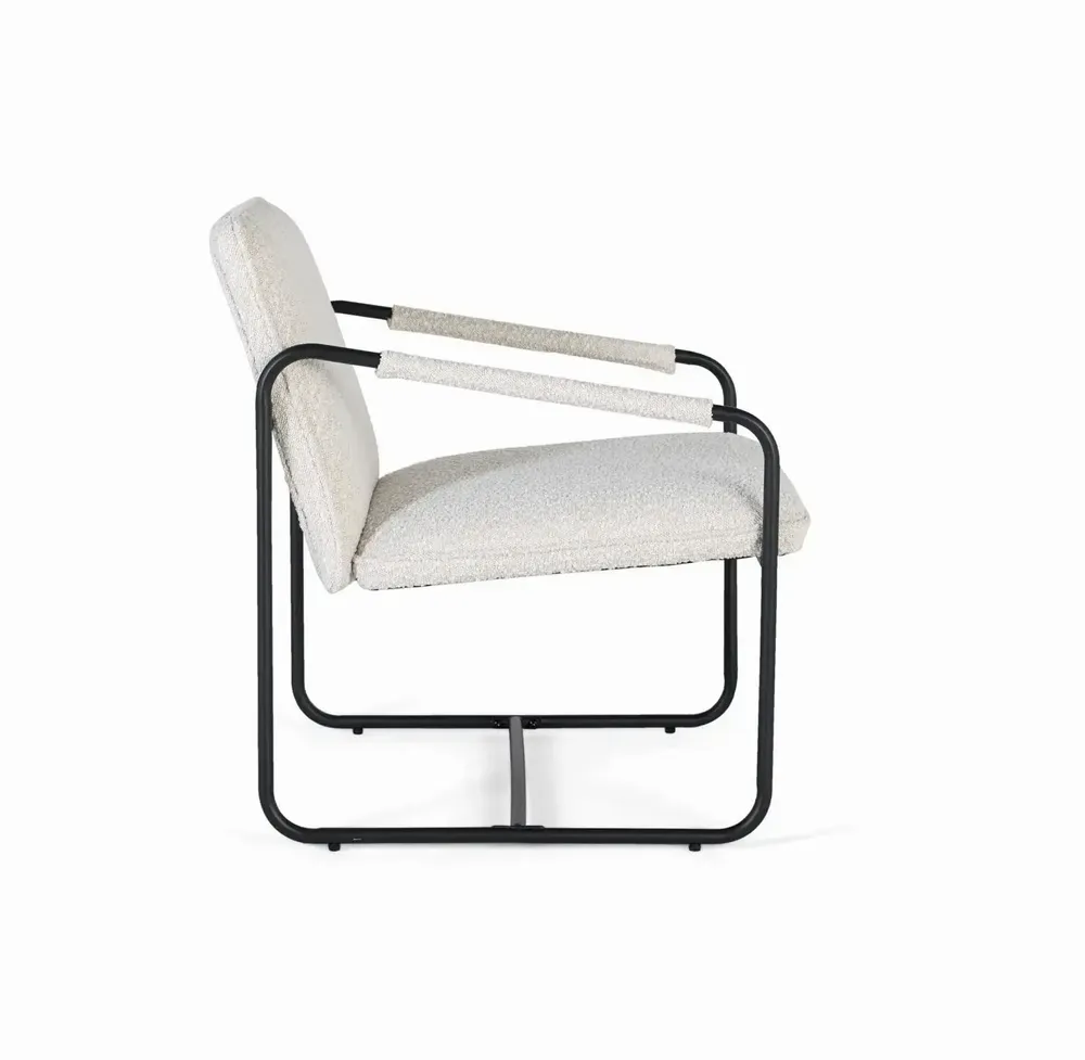 Armchairs - Set of 2 armchairs upholstered in beige and quilted fabric - GINER Y COLOMER