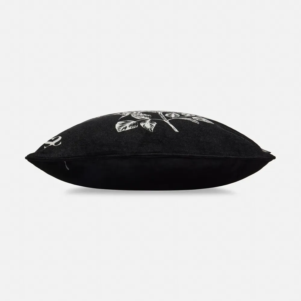 Fabric cushions - Rose Bramble Velvet Cushion Cover, 40x40cm - SHAKU