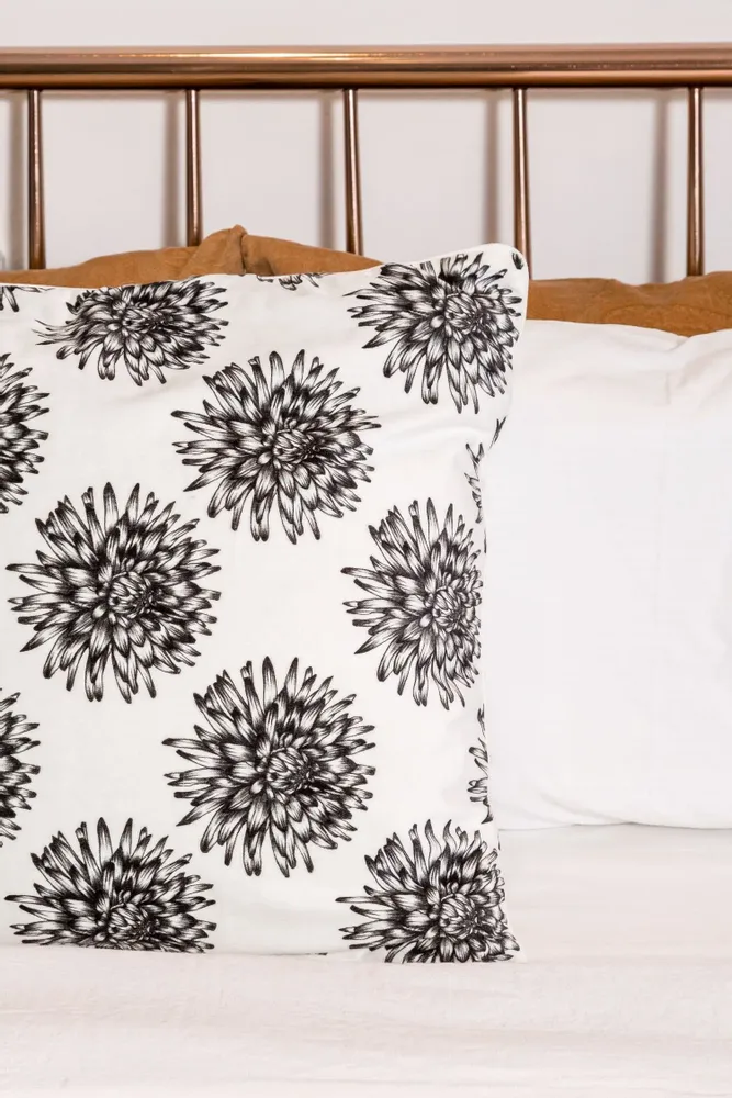Fabric cushions - 'Dahlia' Velvet Cushion Cover, 60x60cm - SHAKU