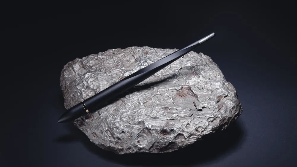Pens and pencils - Hoverpen Interstellar - Meteorite embedded - NOVIUM